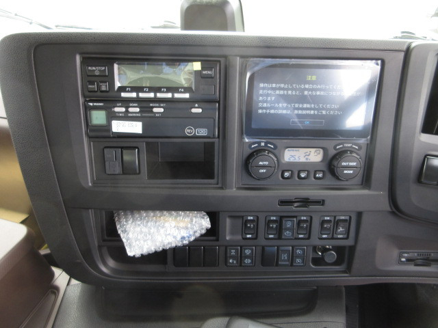 いすゞ ギガ 大型 冷蔵冷凍バン 2PG-CYY77DU(107592) 28枚目