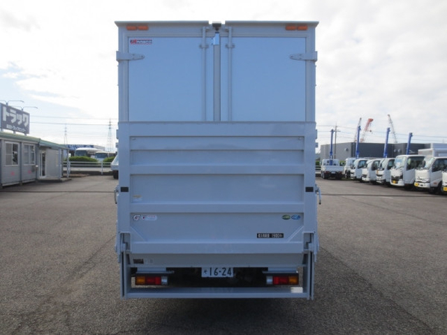 三菱ふそう キャンター 小型 バン 2RG-FBA20(111633) 7枚目