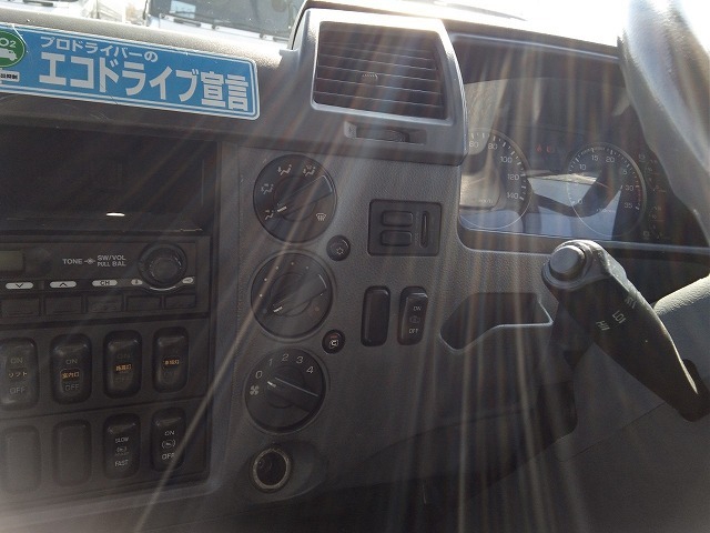 三菱ふそう ファイター 中型 バン PA-FK71R(8925) 65枚目