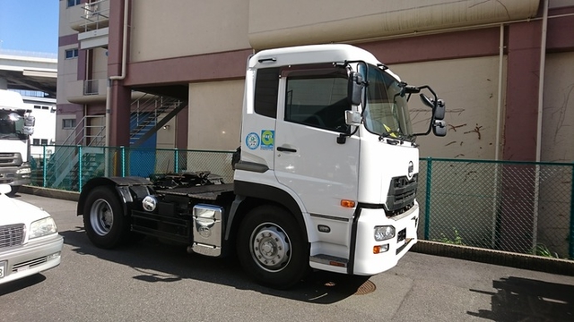 UDトラックス（日産） クオン 大型 トラクタ LKG-GK5XAB(2208) 2枚目