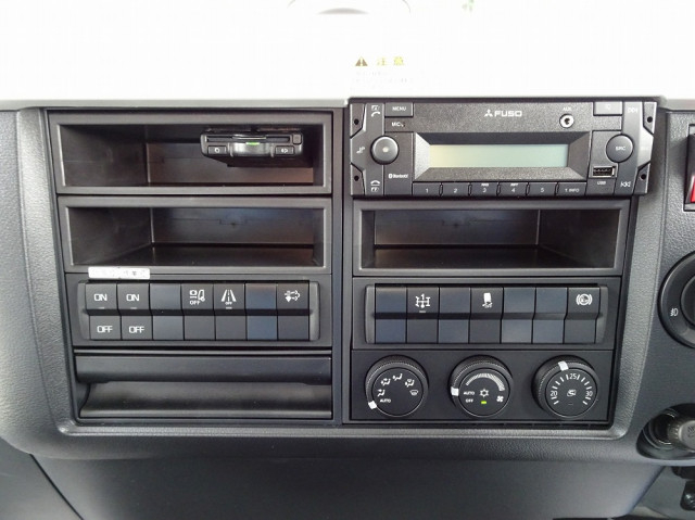 三菱ふそう ファイター 中型 コンテナ専用車 2KG-FK62F(107181) 32枚目