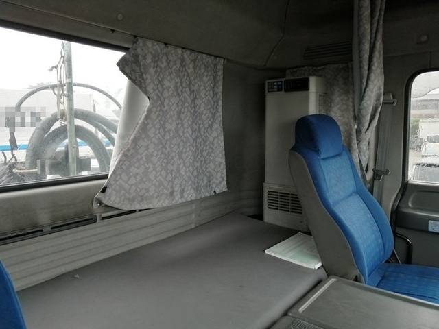 いすゞ ギガ 大型 トラクタ PKG-EXD52E8(3795) 34枚目