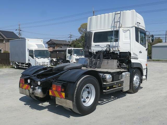 UDトラックス（日産） クオン 大型 トラクタ QPG-GK5XAB(29562) 3枚目