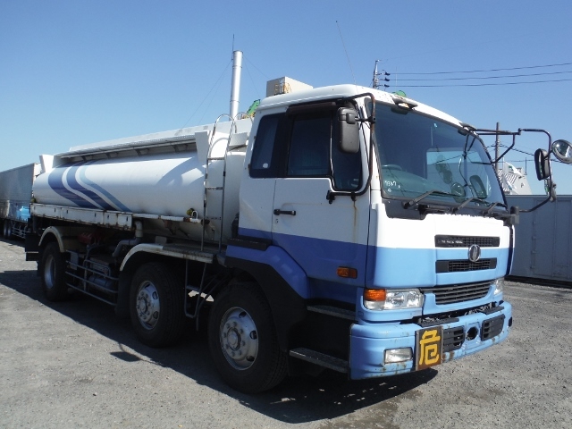 日産自動車 その他・不明 大型 タンクローリー KL-CV27A(1123) 2枚目