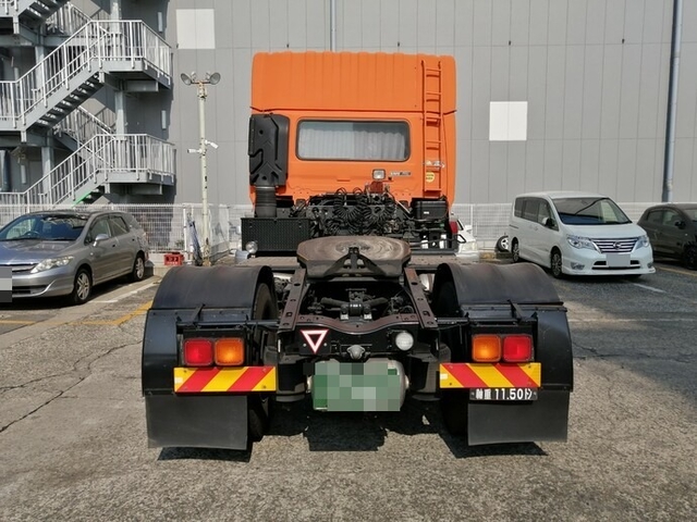 UDトラックス（日産） クオン 大型 トラクタ LKG-GK5XAB(4139) 6枚目