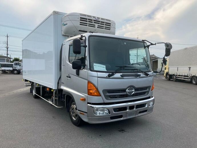 日野 レンジャー 中型 冷蔵冷凍バン TKG-FD9JLAG(12066) 2枚目