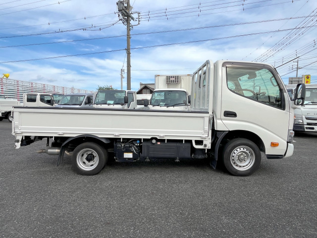 トヨタ ダイナ 小型 平ボディ 2DG-GDY231(109181) 3枚目