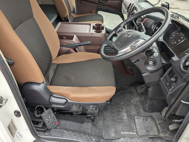 日野 レンジャー 中型 冷蔵冷凍バン 2KG-FD2ABG(105646) 28枚目