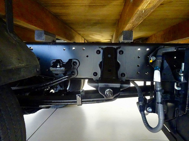 いすゞ エルフ 小型 平ボディ 2RG-NPR88AC(109701) 46枚目