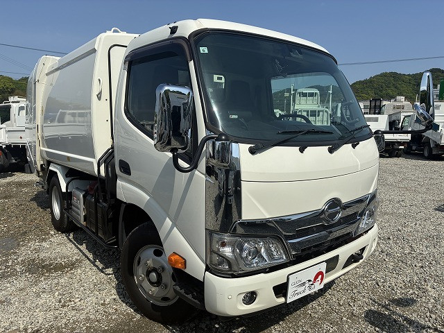 日野 デュトロ 小型 塵芥車（プレス式） 2RG-XZU605X(105408) 3枚目