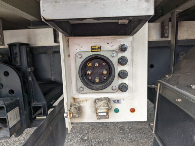 日野 レンジャー 中型 冷蔵冷凍バン 2KG-FD2ABG(105646) 36枚目