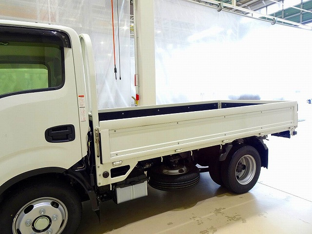 いすゞ エルフ 小型 平ボディ 2TG-NJR88AF(110986) 26枚目
