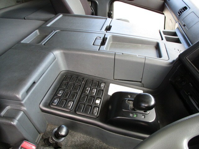 三菱ふそう スーパーグレート 大型 トラクタ QDG-FV50VJR(6839) 22枚目