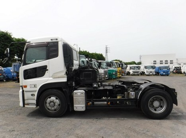 UDトラックス（日産） クオン 大型 トラクタ ADG-GK4XAD(7156) 7枚目