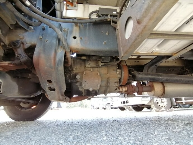 UDトラックス（日産） コンドル 中型 冷蔵冷凍バン PB-MK36B(5670) 48枚目