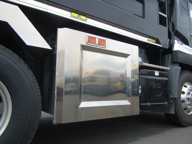 Nissan UD quon Large Soil dump QKG-CW5XL(10717) 24枚目
