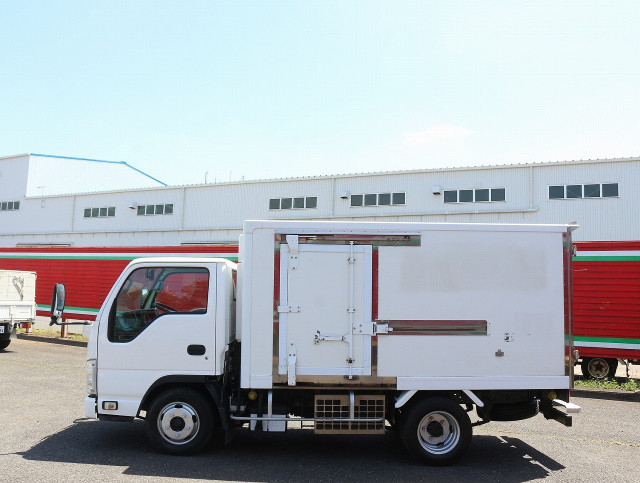 いすゞ エルフ 小型 冷蔵冷凍バン TKG-NHR85AN(110230) 9枚目