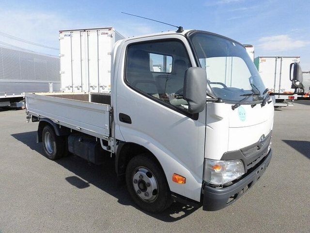 トヨタ ダイナ 小型 平ボディ TKG-XZC605(8433) 2枚目