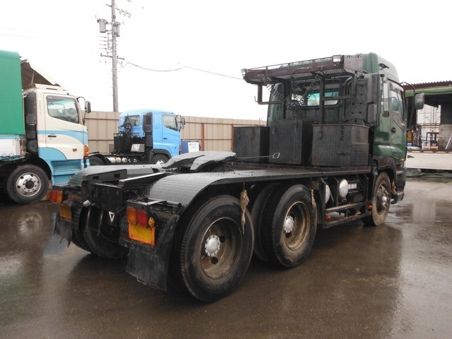 いすゞ ギガ 大型 トラクタ PJ-EXZ52J6(1257) 4枚目