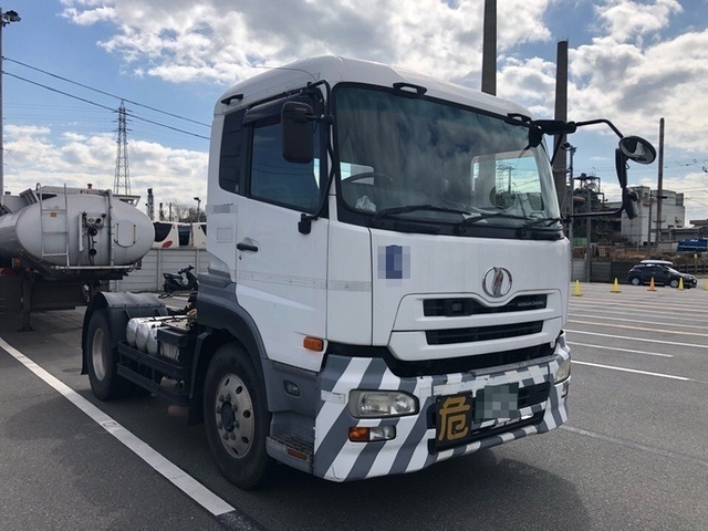UDトラックス（日産） クオン 大型 トラクタ ADG-GK4XAB(5544) 2枚目