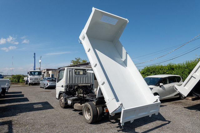 三菱ふそう キャンター 小型 土砂ダンプ TKG-FBA30(11143) 10枚目