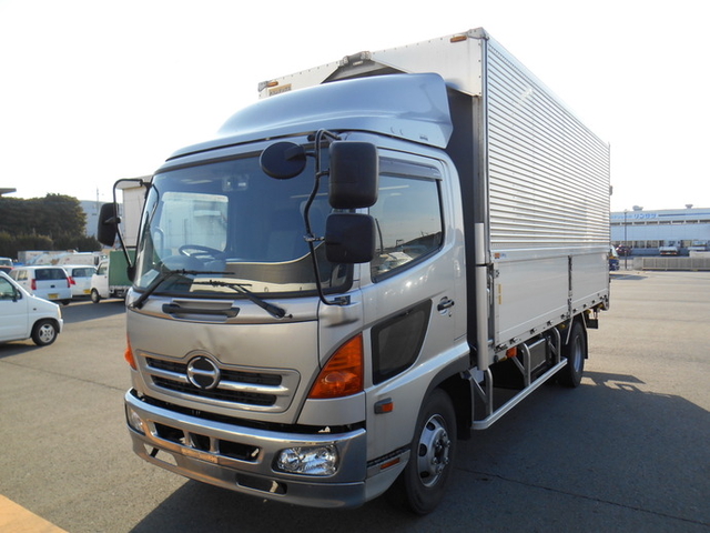 日野 レンジャー 中型 ウィング PB-FC7JHFA(8387) 1枚目