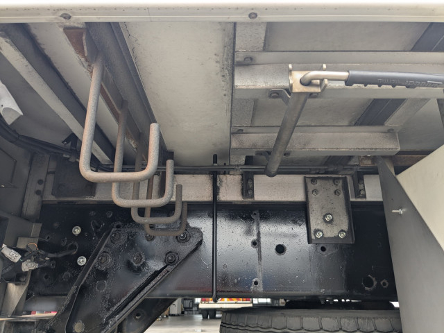 いすゞ ギガ 大型 冷蔵冷凍バン QPG-CYL77B(112312) 41枚目