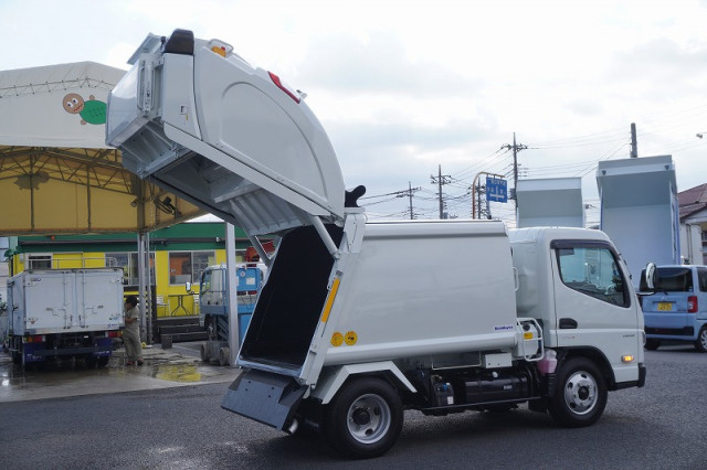 三菱ふそう キャンター 小型 塵芥車（プレス式） 2RG-FEAV0(113775) 23枚目