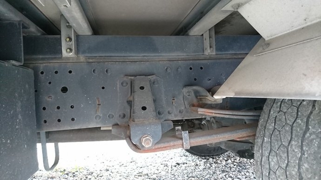 いすゞ エルフ 小型 冷蔵冷凍バン BDG-NPR85AN(2136) 16枚目