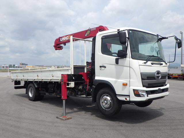 日野 レンジャー 中型 平ボディ（クレーン付） 2KG-FC2ABA(108543) 1枚目