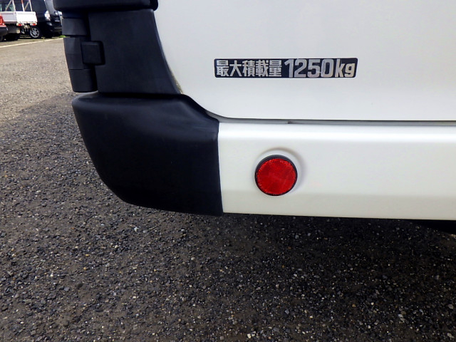 トヨタ トヨエース 小型 バン LDF-KDY241V(64185) 33枚目