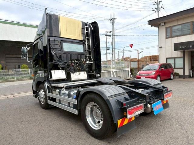 日野 プロフィア 大型 トラクタ 2DG-SH1EDGG(109485) 4枚目