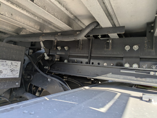 日野 プロフィア 大型 冷蔵冷凍バン 2DG-FW1AHC(113485) 30枚目