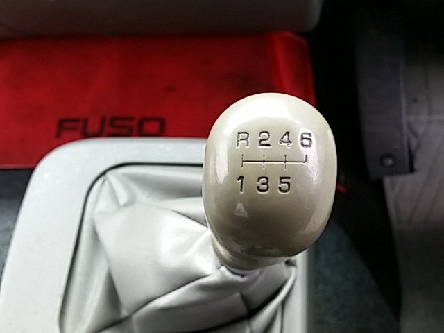 三菱ふそう ファイター 増トン ウィング PJ-FK61FMZ(8235) 52枚目