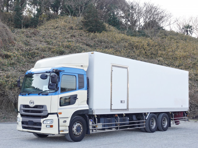 UDトラックス（日産） クオン 大型 冷蔵冷凍バン QKG-CD5ZA(99601) 30枚目
