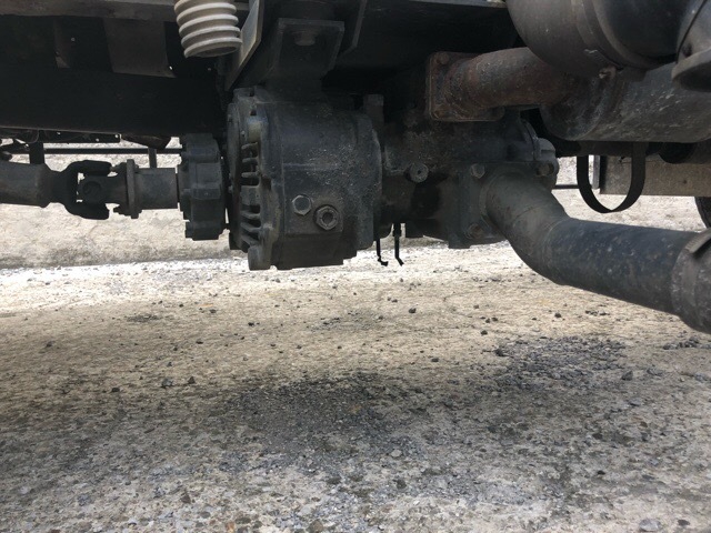 いすゞ ギガ 大型 特装車・その他 PJ-CYM51V6(3680) 13枚目