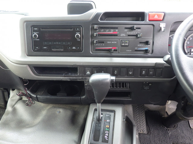 トヨタ コースター 中型 バス SKG-XZB60(110603) 10枚目