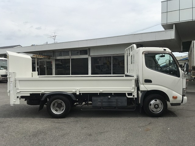 トヨタ ダイナ 小型 平ボディ TKG-XZU645(110187) 5枚目
