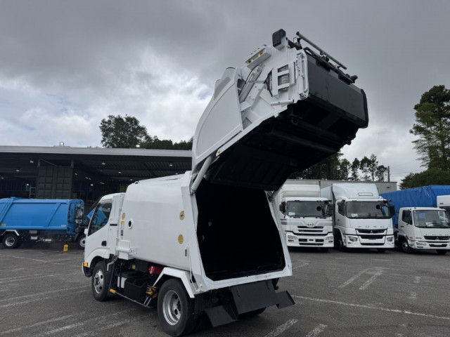 日野 デュトロ 小型 塵芥車（プレス式） TPG-XZU600X(110477) 17枚目