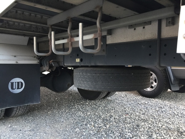 UDトラックス（日産） コンドル 中型 ウィング PB-MK36A(2935) 14枚目