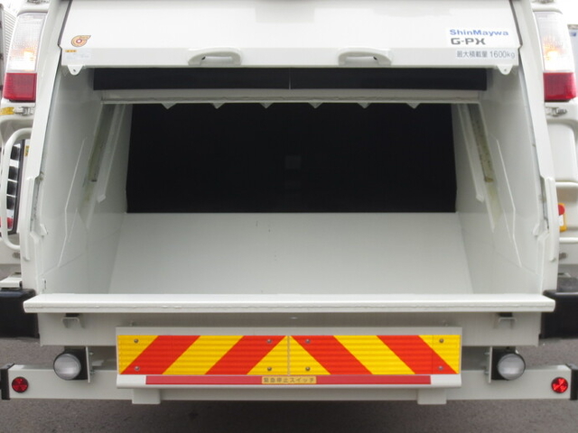 日野 レンジャー 中型 塵芥車（プレス式） 2KG-FC2ABA(9613) 7枚目