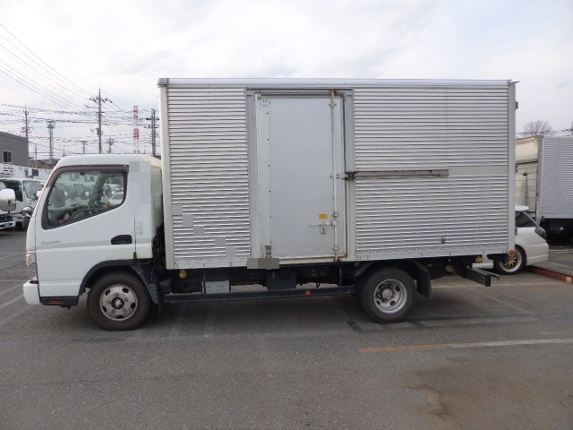 Mitsubishi Fuso canter Small Box body PDG-FE84DV(2931) 8枚目