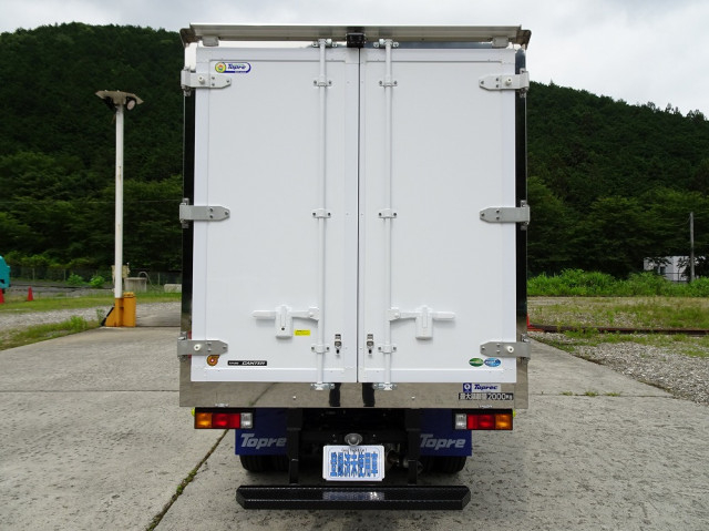 三菱ふそう キャンター 小型 冷蔵冷凍バン 2RG-FBAV0(107589) 8枚目