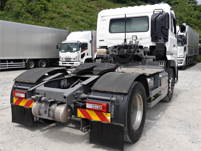 UDトラックス（日産） クオン 大型 トラクタ 2RG-GK5DAB(105594) 9枚目