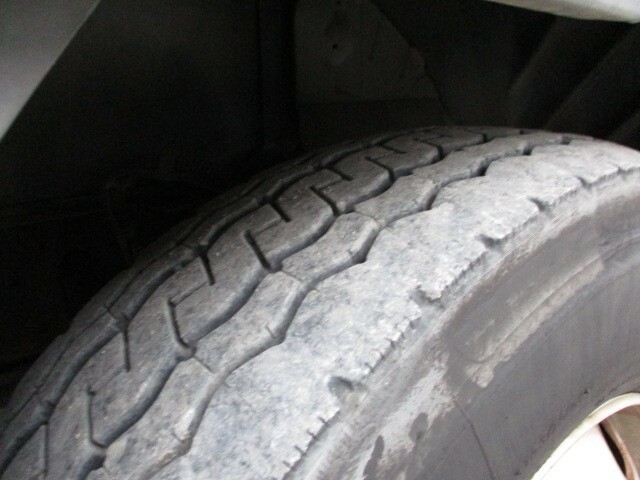 UDトラックス（日産） クオン 大型 ウィング PKG-CD4ZA(8857) 11枚目