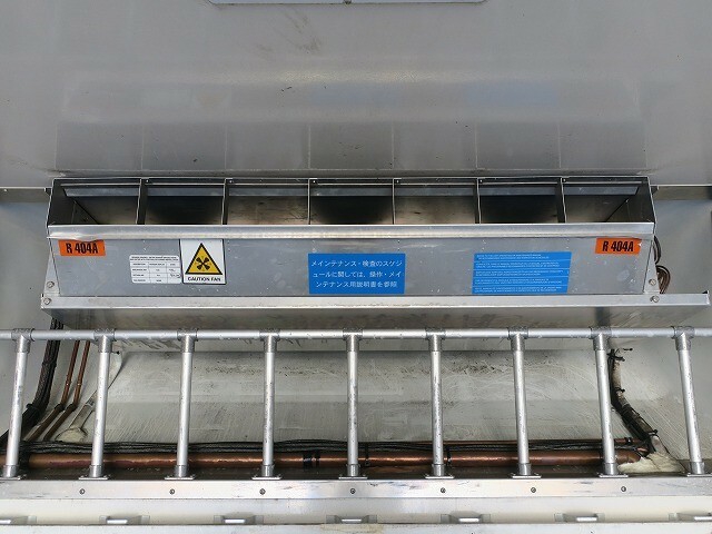 UDトラックス（日産） クオン 大型 冷蔵冷凍バン QPG-CD5ZA(39218) 24枚目