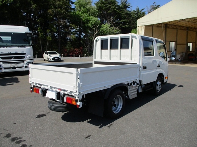 日野 デュトロ 小型 Wキャブ 2RG-XZU605M(9554) 3枚目