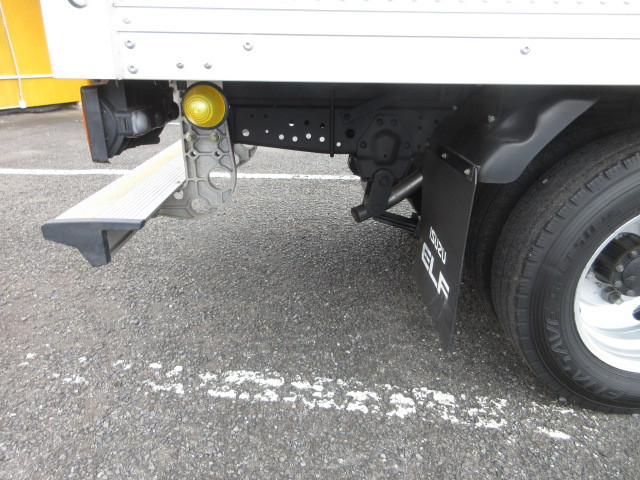 いすゞ エルフ 小型 バン TRG-NLR85AN(109809) 39枚目