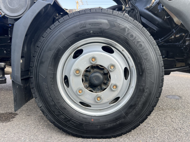 トヨタ ダイナ 小型 平ボディ（クレーン付） TKG-XZU712(105504) 36枚目