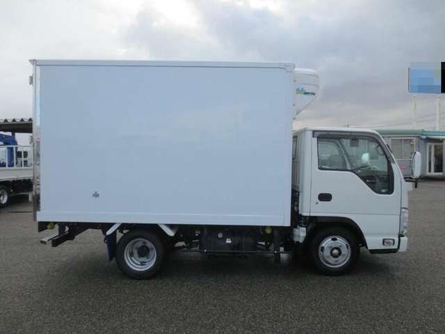 いすゞ エルフ 小型 冷蔵冷凍バン TRG-NHR85AN(8626) 6枚目